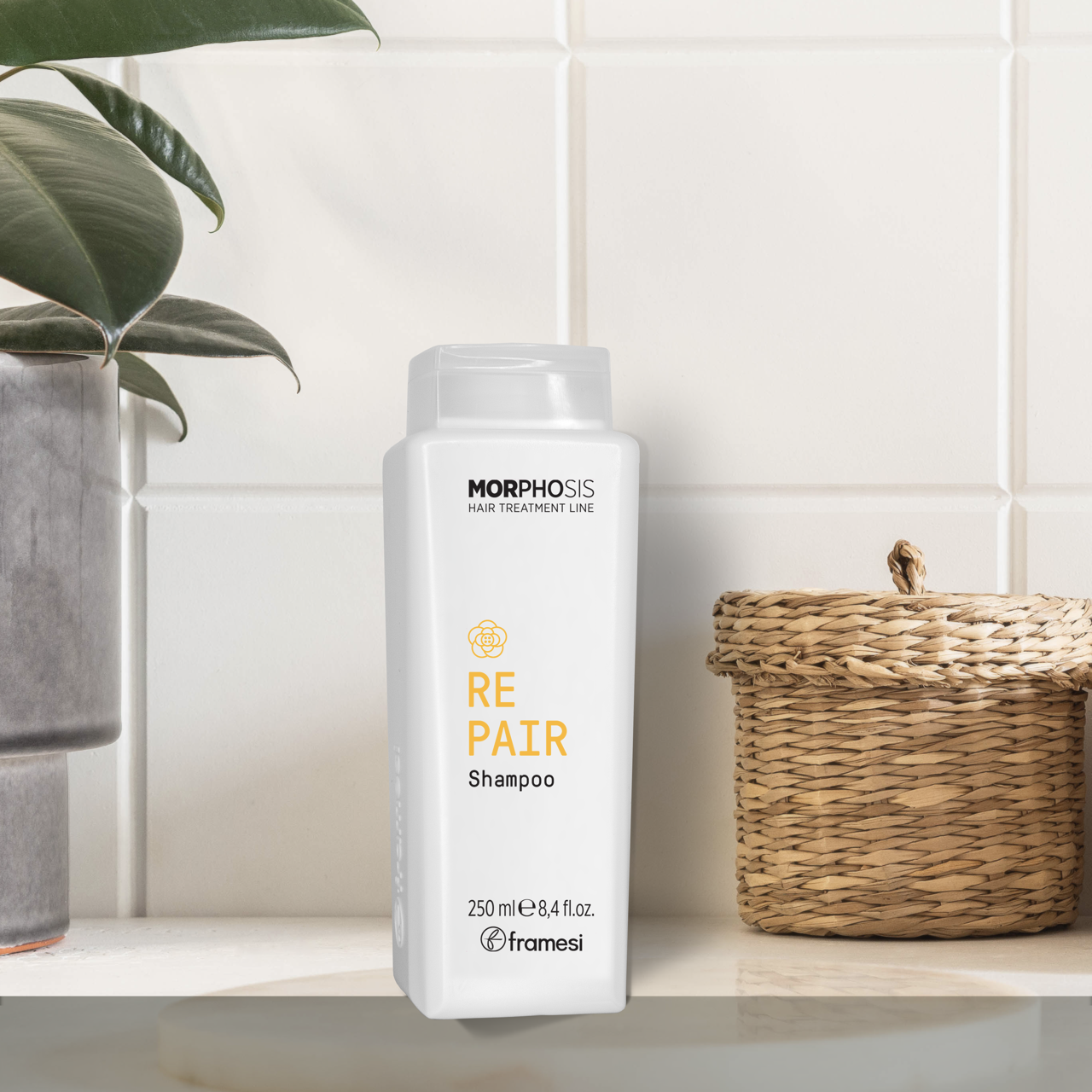 Repair Shampoo 250_front_Lifestyle Large